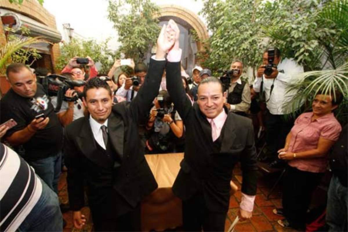 M Xico Celebran Primera Boda Gay En Coahuila