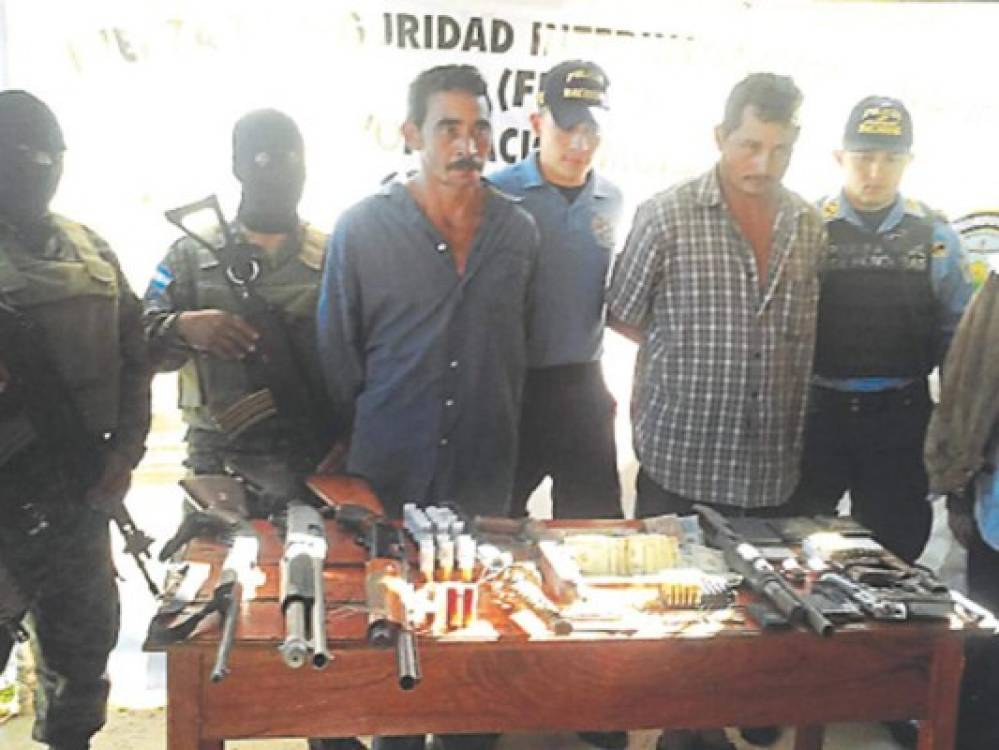 Capturan A Hombres Con Armas De Grueso Calibre