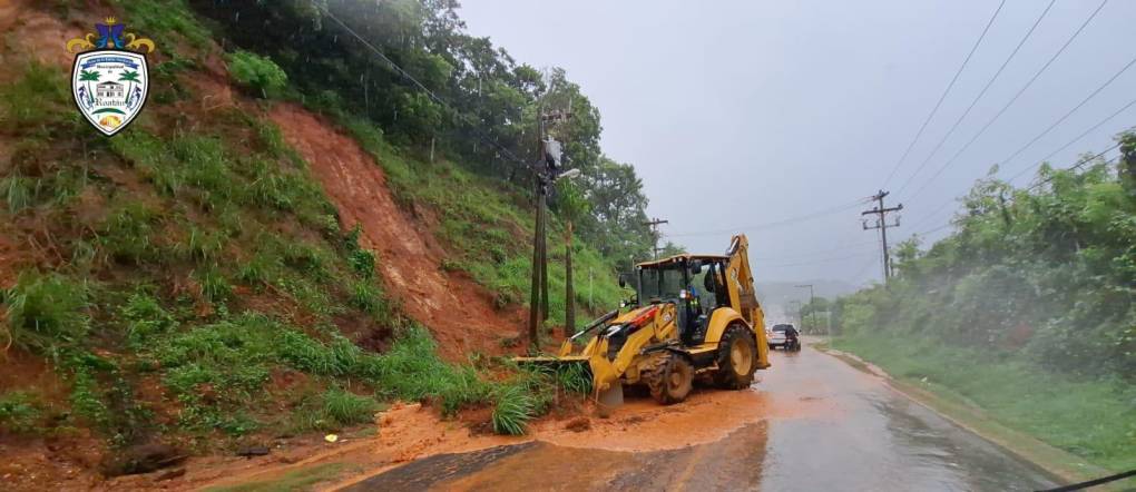 Frente frío deja inundada a Roatán, Islas de la Bahía