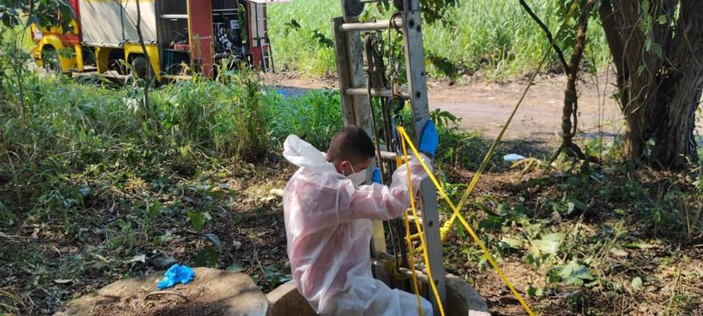 Ocultos en el fondo de un pozo, hallan cuerpos de dos personas en Quimistán