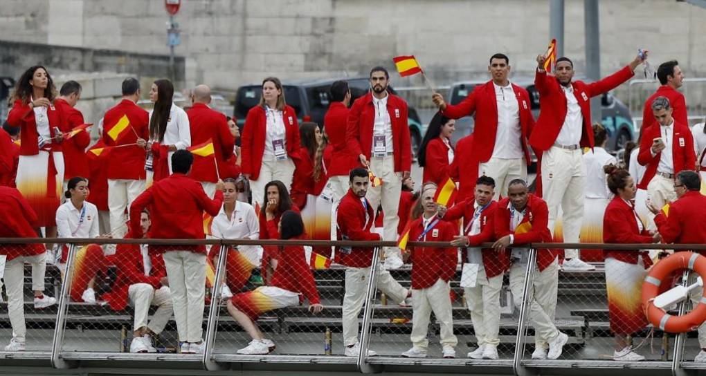 Con desfile de delegaciones en el Sena, inicia ceremonia de apertura París-2024