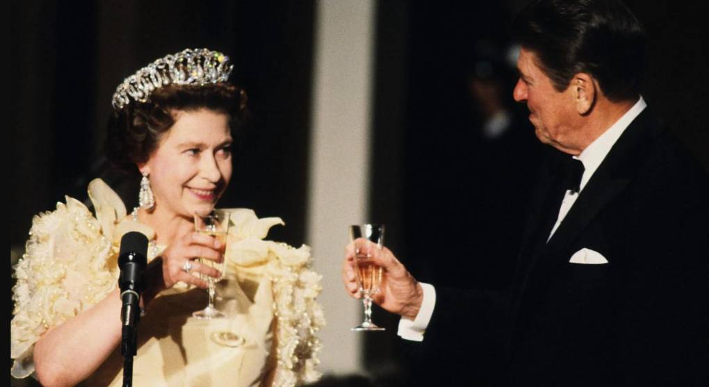 Este era el plan de IRA para asesinar a la reina Isabel en EEUU en 1983