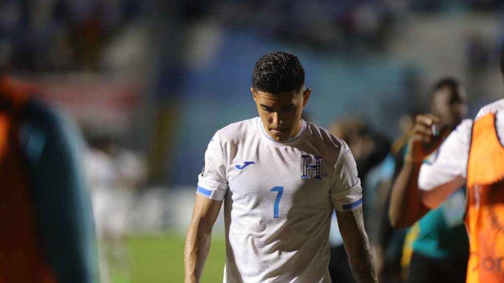 La tristeza de jugadores de Honduras tras derrota ante Jamaica