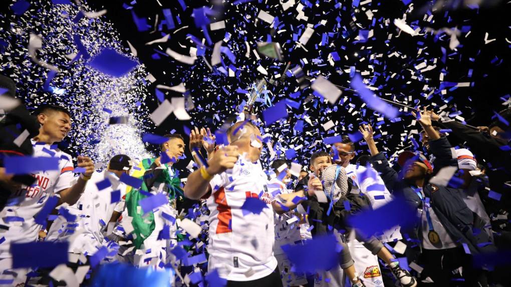 ¡OLIMPIA CAMPEÓN! Así celebró el equipo tras vencer a Motagua