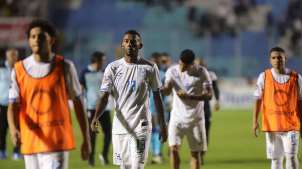 La tristeza de jugadores de Honduras tras derrota ante Jamaica