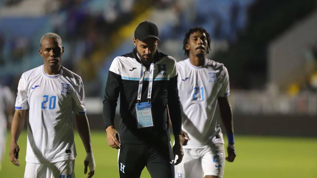 La tristeza de jugadores de Honduras tras derrota ante Jamaica