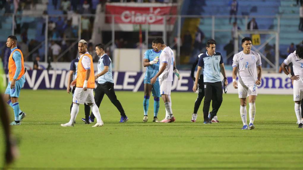 La tristeza de jugadores de Honduras tras derrota ante Jamaica