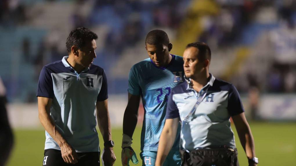 La tristeza de jugadores de Honduras tras derrota ante Jamaica