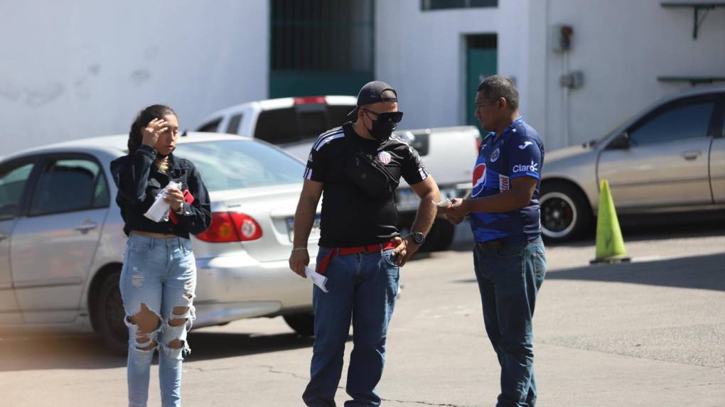 ¡Gran ambiente! Así se vive la previa de la final entre Motagua y Olimpia