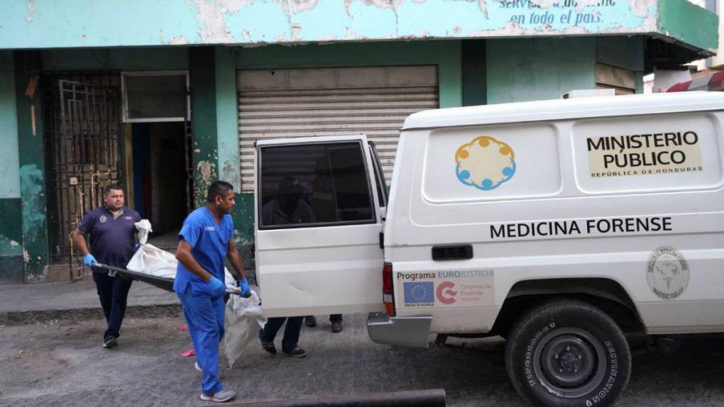 Siete muertos, dos carros incautados y un móvil sin esclarecer: lo más reciente sobre masacre en Comayagüela