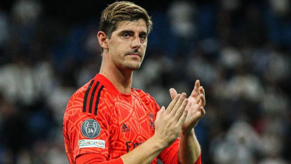 Courtois abatido, decepción en Kroos, Modric y Benzema: los rostros de la eliminación del Real Madrid