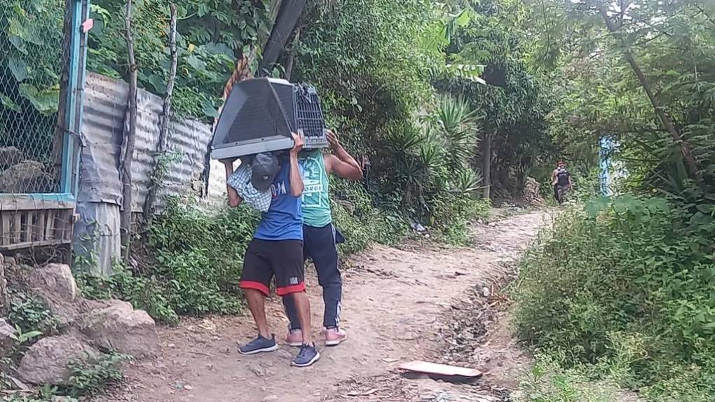 ¡Inseguridad en la colonia Villa Nueva! Familias abandonan sus hogares tras amenazas de criminales