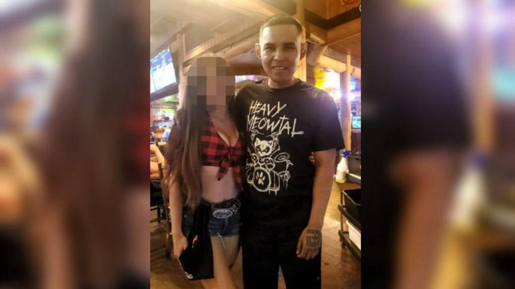 Tirador de centro comercial en Texas exaltaba símbolos y grupos nazis