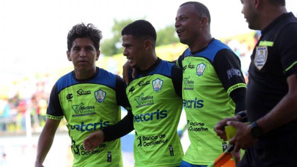 Debut precoz, fichaje por el Atlas y gran presente en Potros: el giro en la carrera de Cristian Cálix