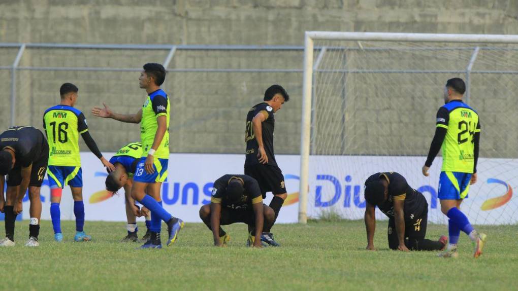 Los rostros del “descenso”, la bronca de Nazar y la chilena de Róchez: lo mejor del inicio de la jornada 15