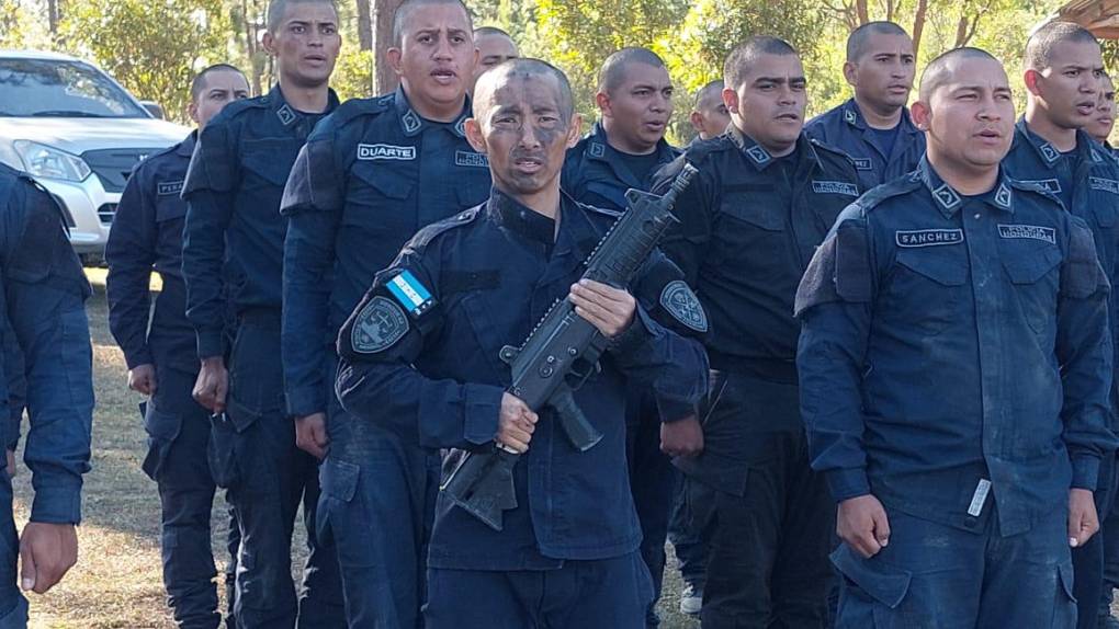 Shin Fujiyama demuestra su buena condición física el primer día de entrenamiento Cobras