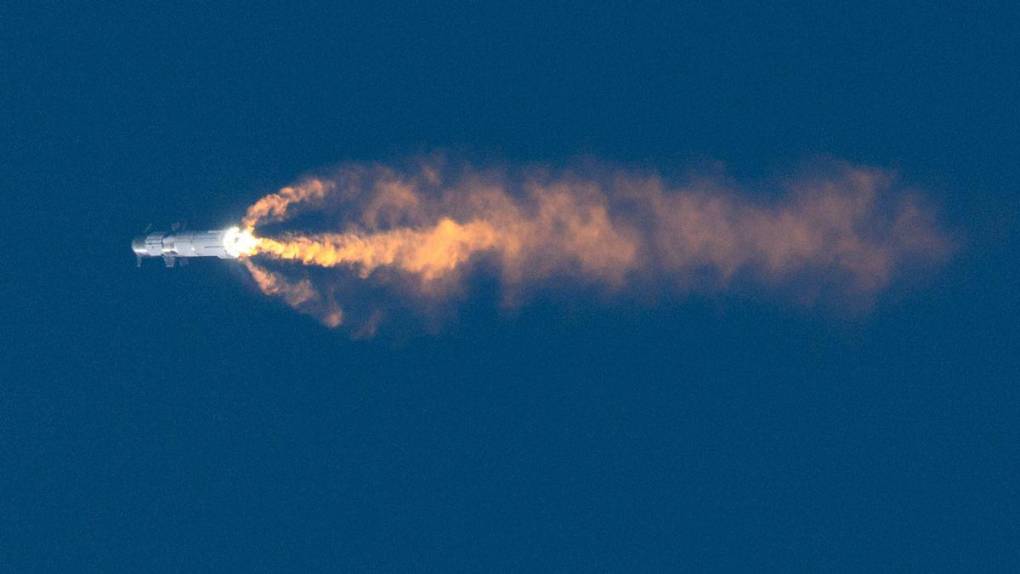 Explotó a los pocos minutos de despegar: así se desintegró el cohete Starship de SpaceX