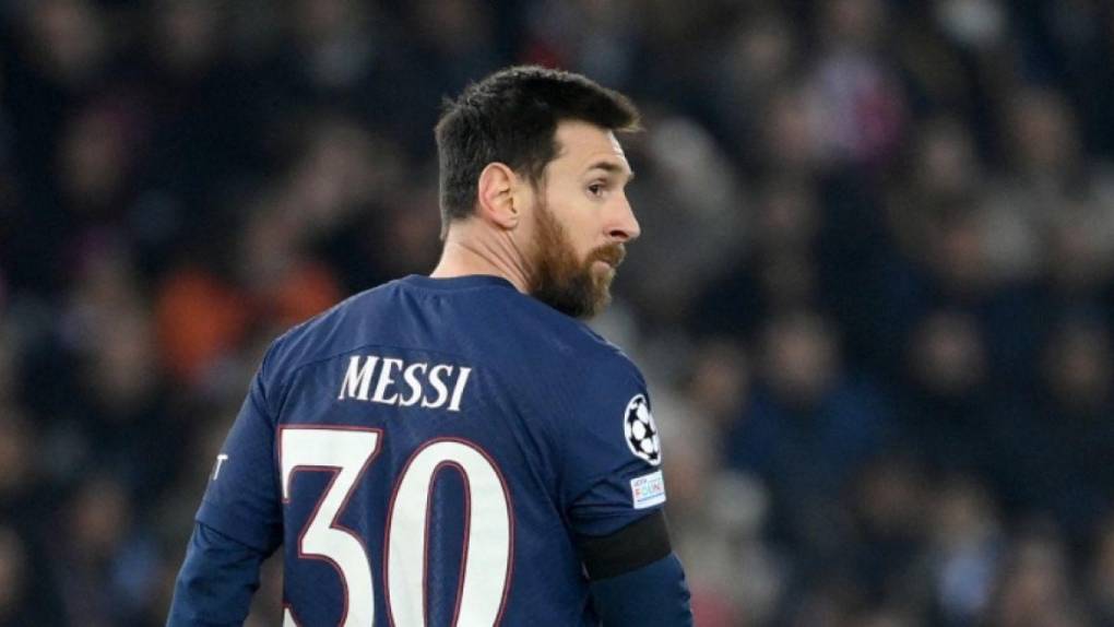 Viaje a Arabia, suspensión sin sueldo y enojo de compañeros: la crisis que tendría a Messi casi fuera del PSG