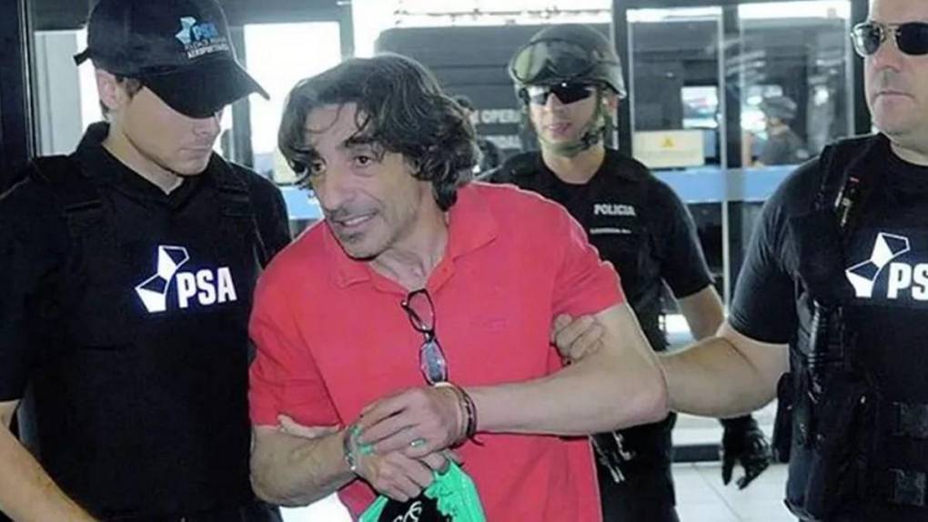 Juró matar al único sobreviviente y ahora podría salir en libertad: autor de masacre de Flores, Argentina, aún persigue a su víctima