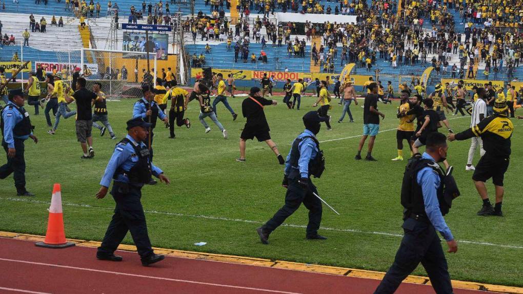 Los leves castigos impuestos a clubes de Liga Nacional por violencia en los estadios