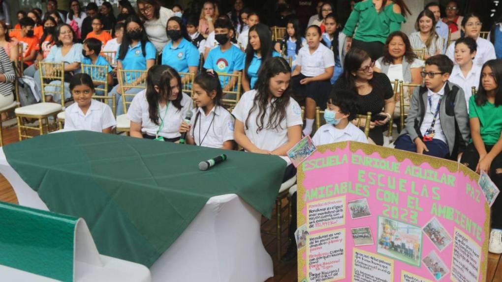 Así se desarrolla el cierre de Escuelas Amigables con el Ambiente 2023