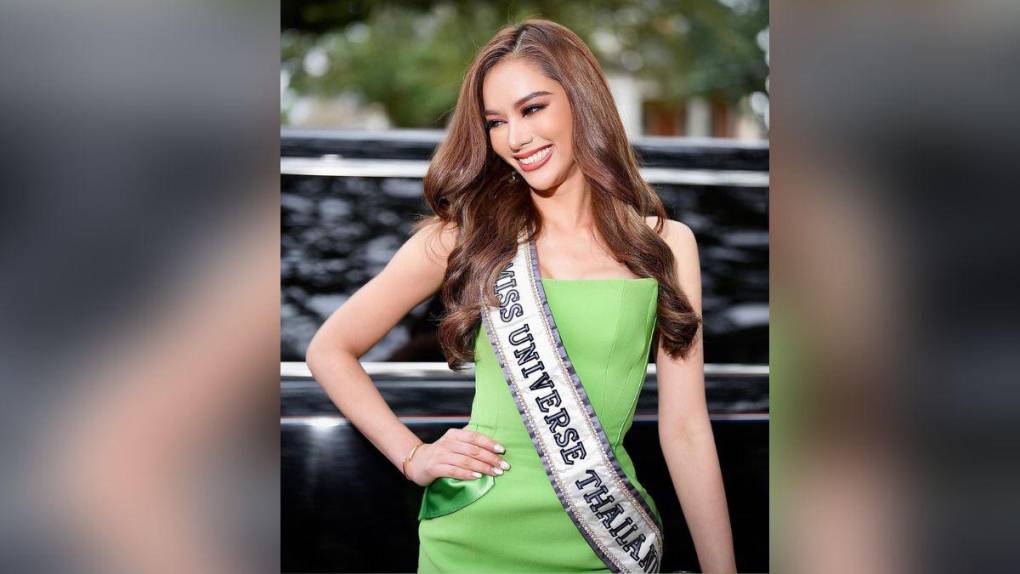 La conmovedora historia detrás del vestido de Miss Tailandia, hecho con latas recicladas