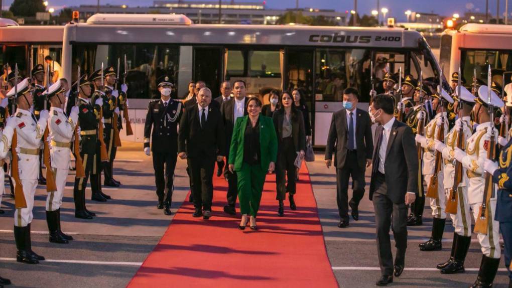 Las disputas entre el CNA, al mando de Gabriela Castellanos y el gobierno de Xiomara Castro