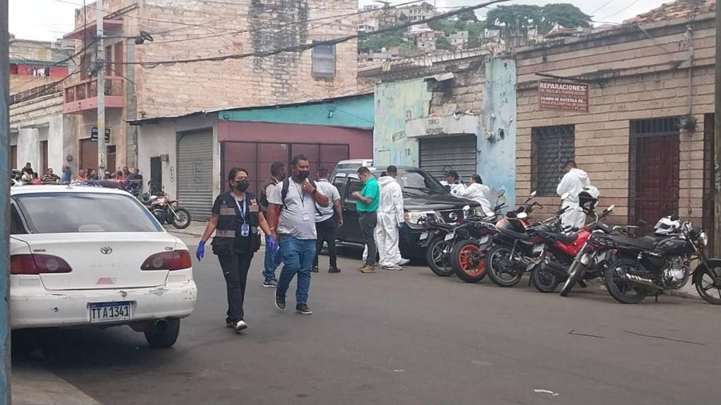 Limpiaparabrisas encendidos, cervezas y dos cuerpos: escena donde murió abogado en Comayagüela