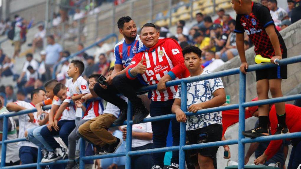 Invasión tricolor: afición del Olimpia viaja a Choluteca y llena el Emilio Williams para duelo ante Lobos