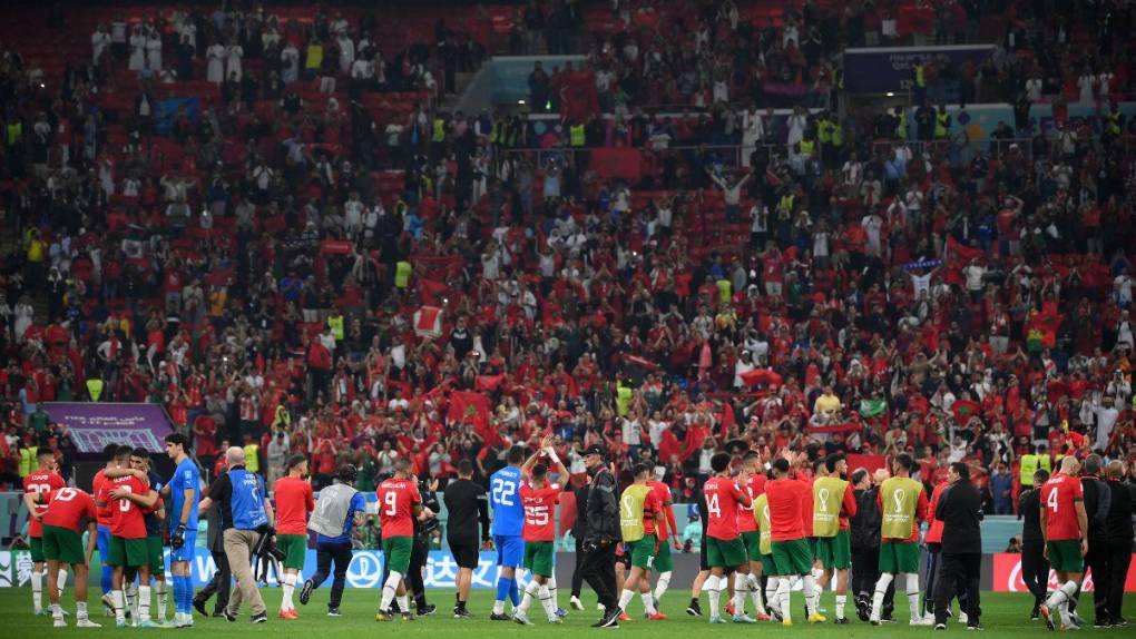 ¡Respeto total! Los gestos de los jugadores de Francia con los de Marruecos tras avanzar a la final