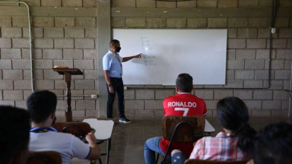 José Humberto Rivera, el maestro universitario que tiene soñando a Potros con ser campeón