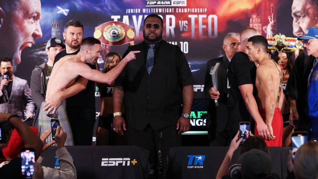 Gran ambiente: todo listo para el comienzo de la pelea entre Teófimo López y Josh Taylor