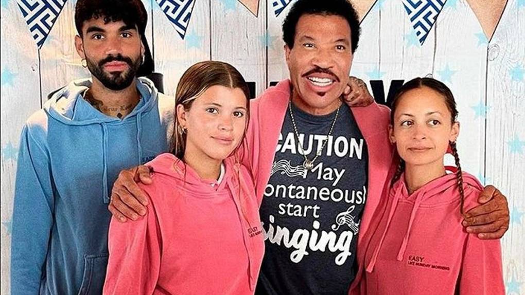 El drama detrás de Lionel Richie al adoptar a su hija Nicole: su padre la llevaba al concierto porque nadie quería cuidarla