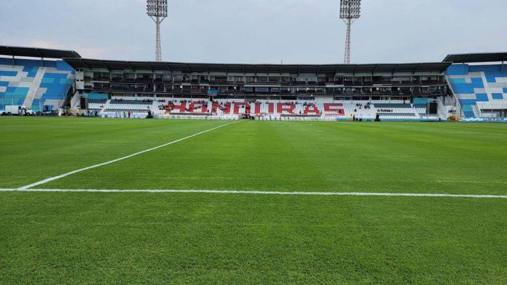 Así se vive el ambiente previo a los actos de reinauguración del Estadio Nacional