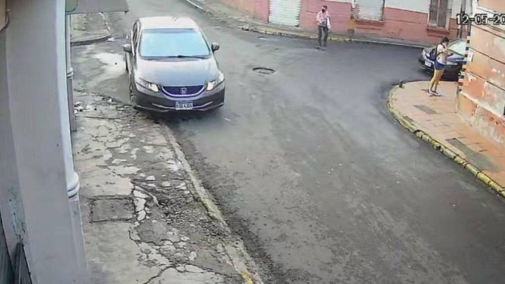 Un vehículo robado, video de asalto y tres muertos: lo que dejó acción policial contra banda robacarros