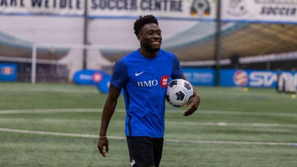 “Estoy solo, soy un perdedor”: Las tristes revelaciones de Alphonso Davies, estrella de Canadá