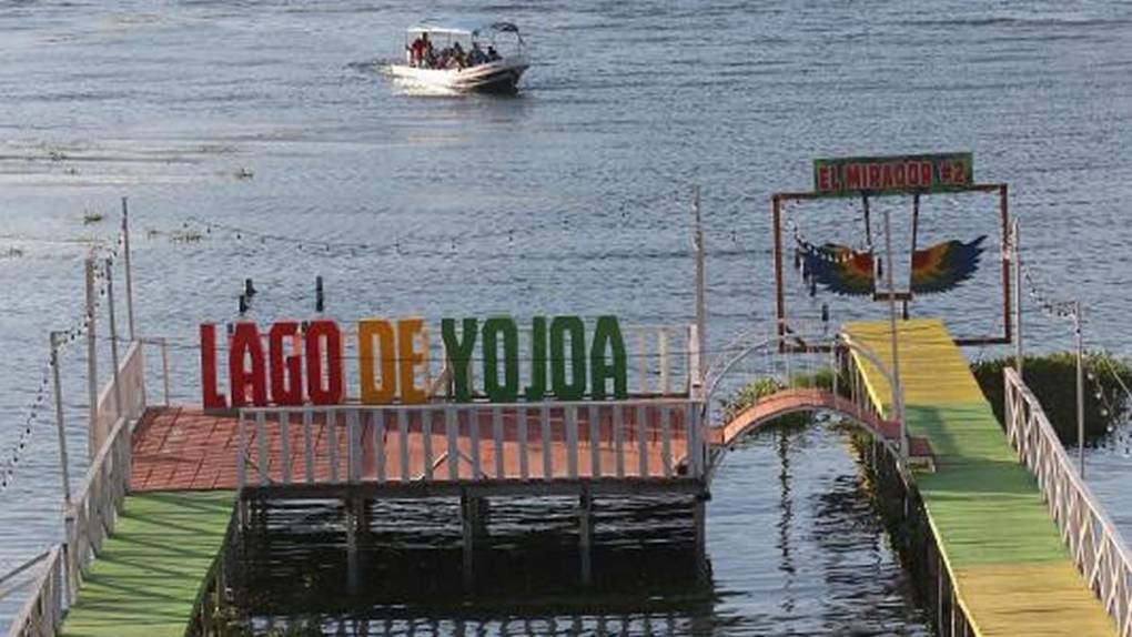 Vistosos y atractivos para el turismo, así son los muelles a desmantelar en el Lago de Yojoa