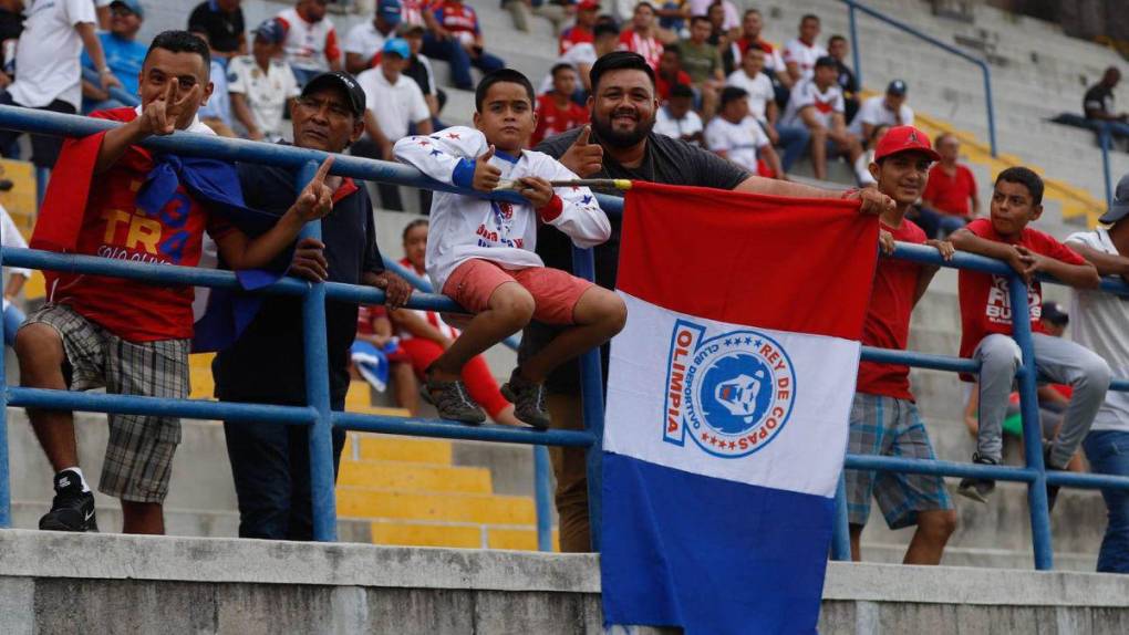 Invasión tricolor: afición del Olimpia viaja a Choluteca y llena el Emilio Williams para duelo ante Lobos