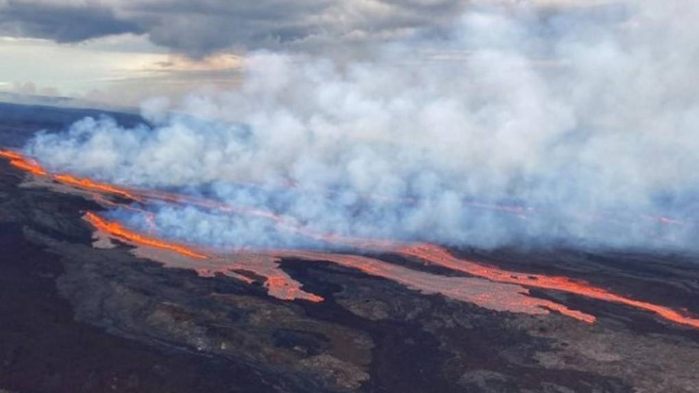 Mauna Loa: tras 40 años dormido despierta el volcán más grande del mundo