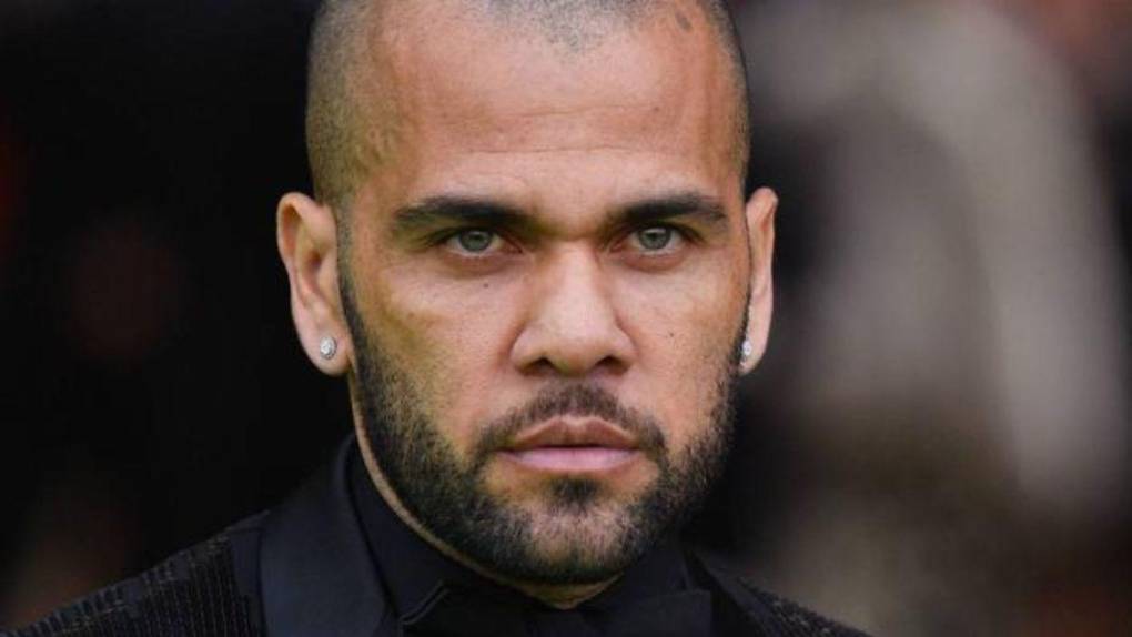 Dani Alves cambia su testimonio por cuarta vez y reconoce haber tenido relaciones con supuesta víctima