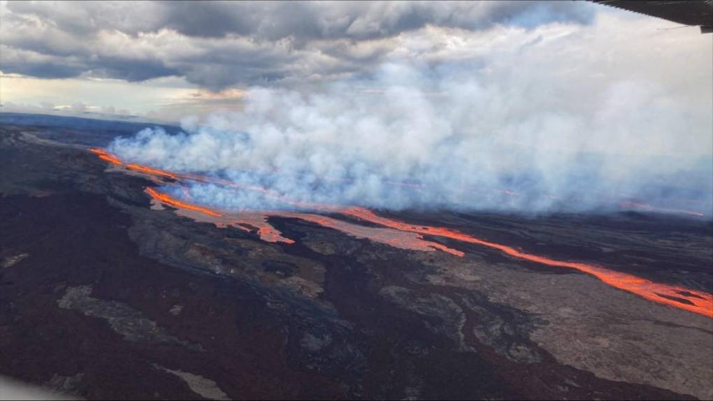 Mauna Loa: tras 40 años dormido despierta el volcán más grande del mundo