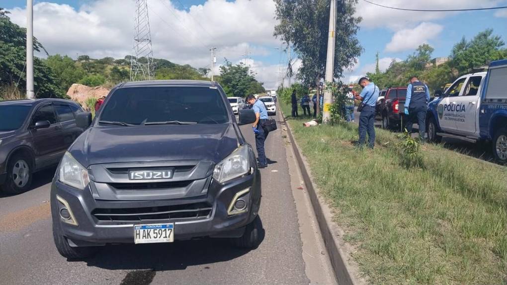 Iba para el desfile, llevaba un traje típico y agua: lo que se sabe de mujer que murió atropellada en anillo periférico de la capital