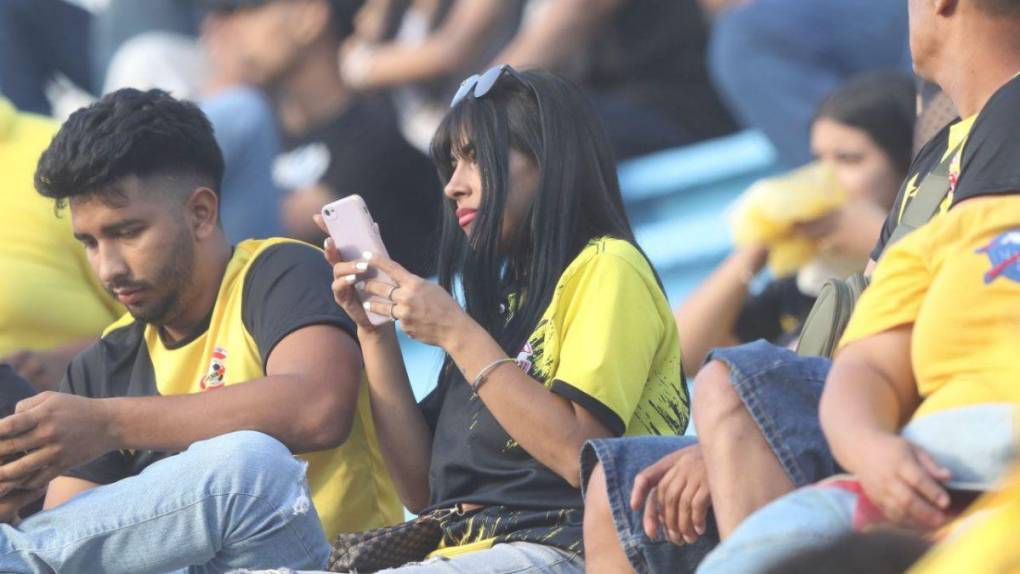 ¡Quieren ser de primera! Gran ambiente para la finalísima de ascenso entre Génesis y Juticalpa FC