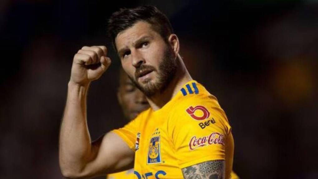 Conductora mexicana revela condiciones para entrevistar a jugadores de Tigres e incómodo momento con Gignac