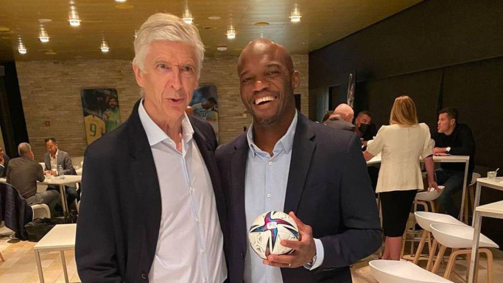 Las leyendas con las que se ha codeado David Suazo como embajador de FIFA