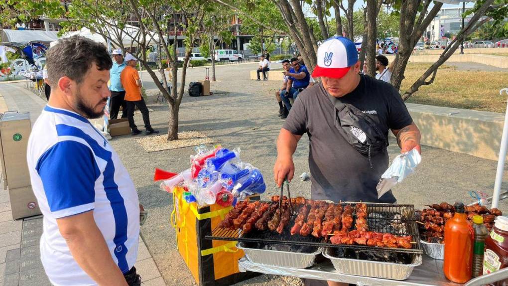 ¡Gran presencia catracha! El ambiente previo al Honduras vs Venezuela en Washington