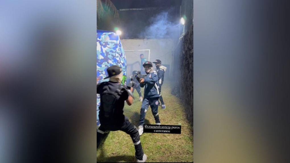 La polémica fiesta de cumpleaños con temática de “El Chapo” Guzmán que un jugador mexicano le regaló a su hijo