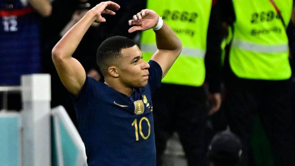 Enorme actuación de Mbappé: la clasificación de Francia en imágenes