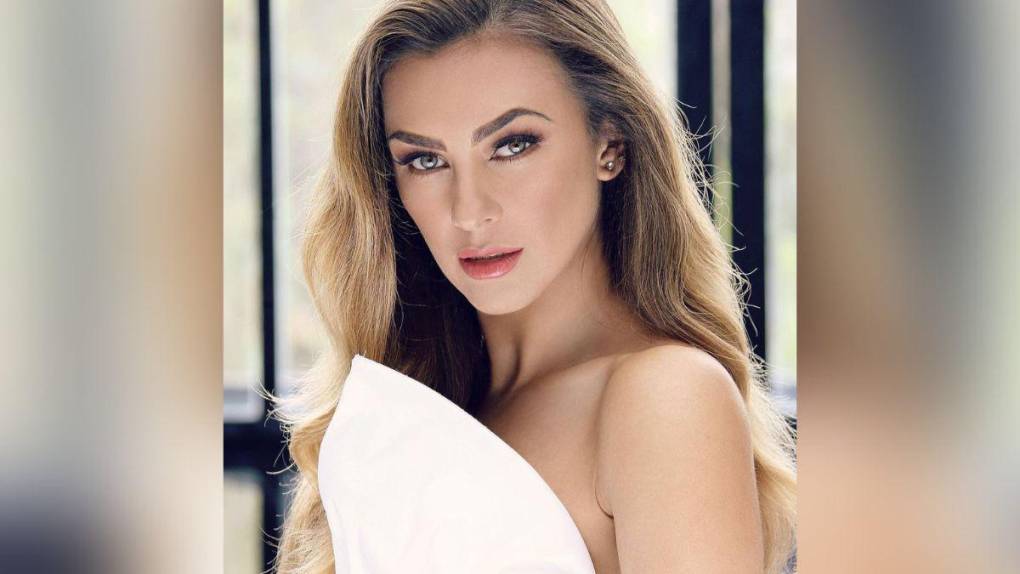 Aracely Arámbula luce despampanante a sus 48 años