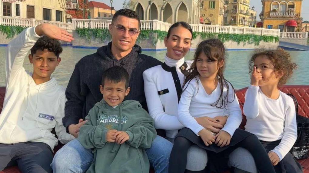 Las lujosas vacaciones familiares de Cristiano Ronaldo en Arabia Saudita